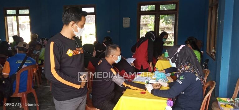 Bersama Warga, Pemerintah Kampung Gistang Gelar Aksi Donor Darah
