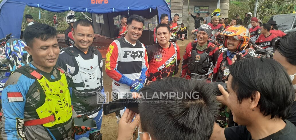 Tunggangi Motor Trail, Tujuh Dandim Gelar Patroli Wilayah Bersama di Lambar