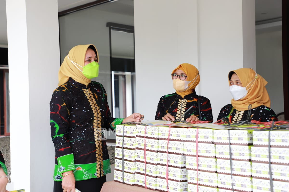 LKKS Lampung Bagikan 100 Nasi Kotak Setiap Hari Selama Ramadhan