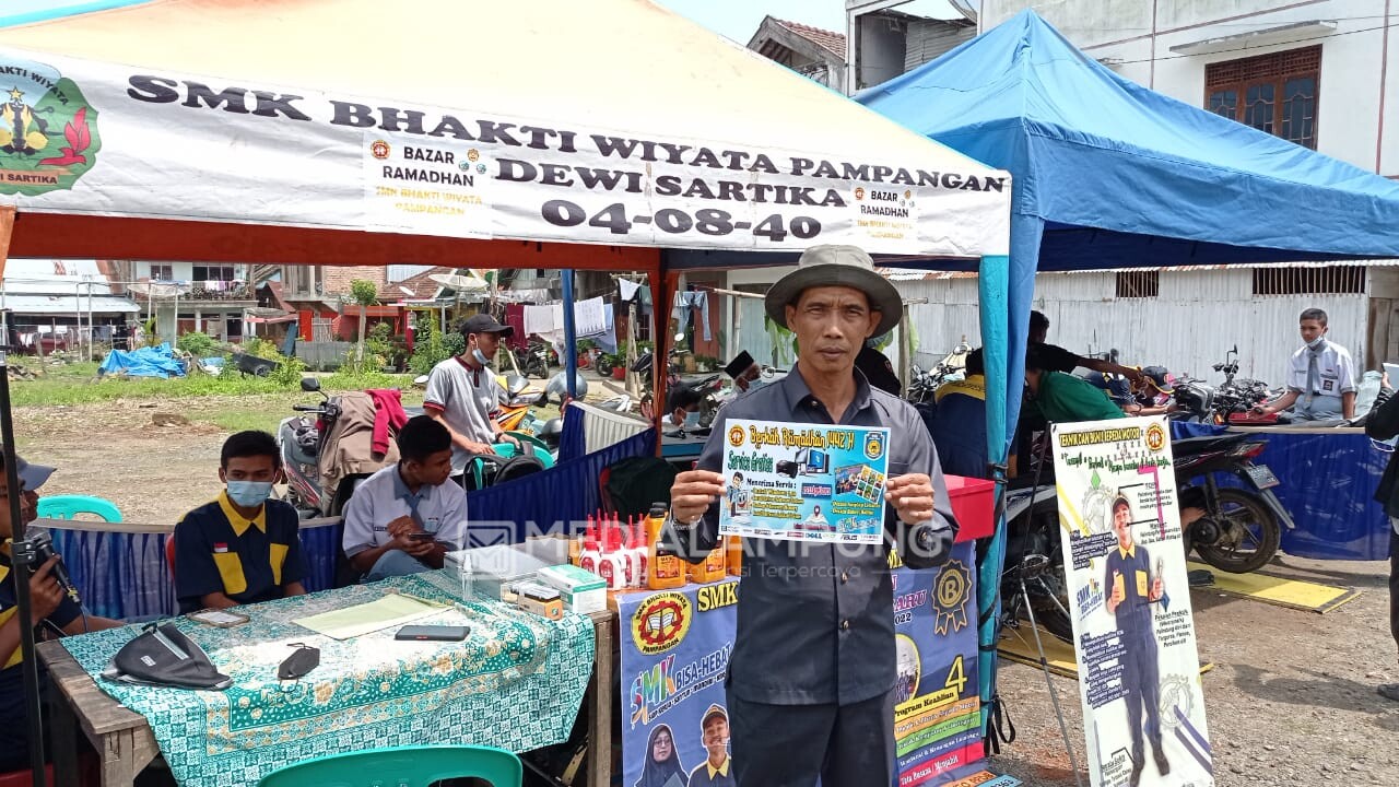 Berkah Ramadhan, SMKS Bhakti Wiyata Gelar Service Gratis dan Bazar