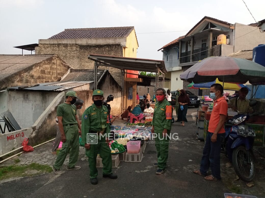 Lurah Koryati Terus Suarakan Penegakan Prokes