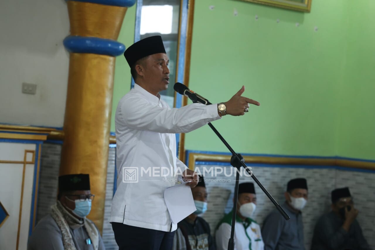 Safari Ramadhan di Sekincau, Parosil Ajak Aparat Sampaikan Program Tepat Sasaran