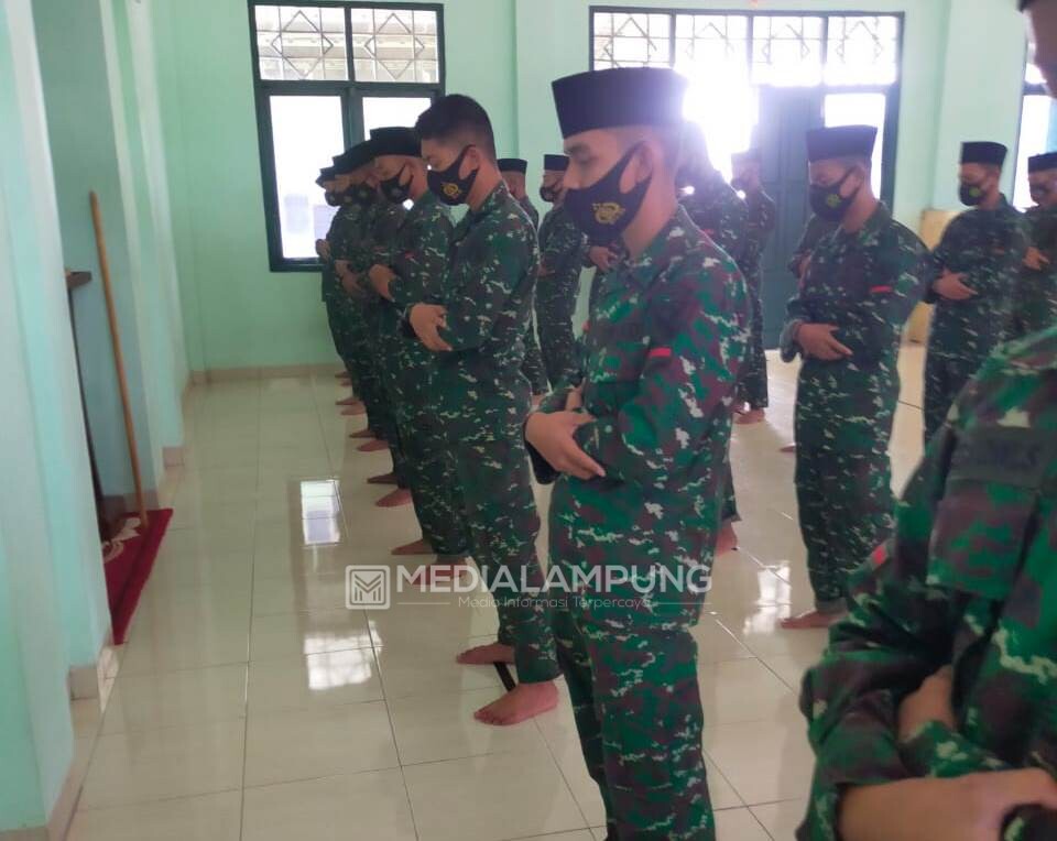 Kodim 0429 Lamtim Gelar Sholat Ghoib