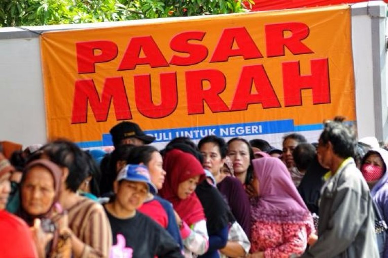 Jaga Stabilitas Harga Sembako, Disperindag Pesawaran Gelar Pasar Murah