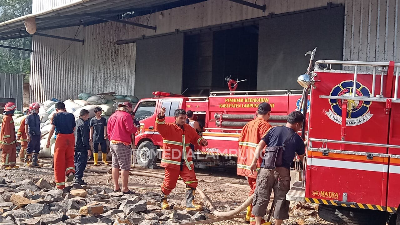 Gudang Oven Kopi Terbakar, Pemilik Merugi Hingga Rp1 Miliar