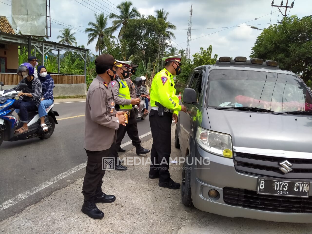Pemeriksaan Rapid Test Antigen Gratis Bagi Penumpang Kendaraan Luar Lampung 