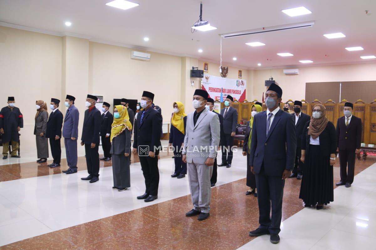 Sekda Pringsewu Lantik 24 Pejabat Baru