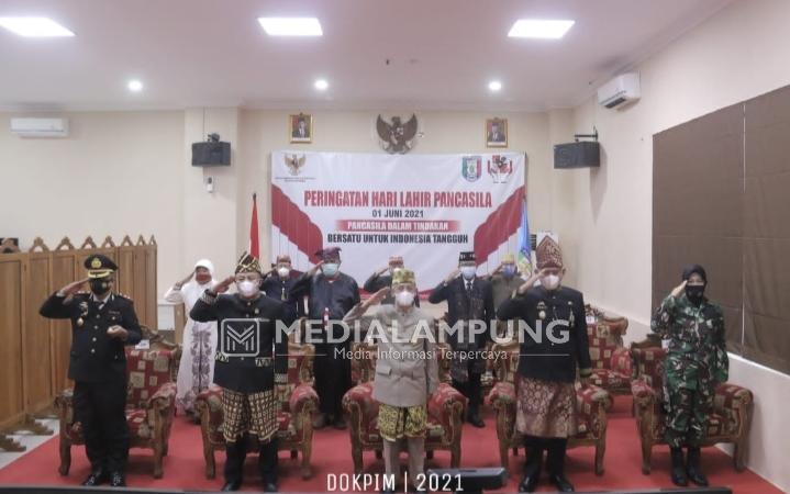 Junjung Keanekaragaman, Peringatan Hari Lahir Pancasila di Pringsewu Gunakan Pakaian Adat