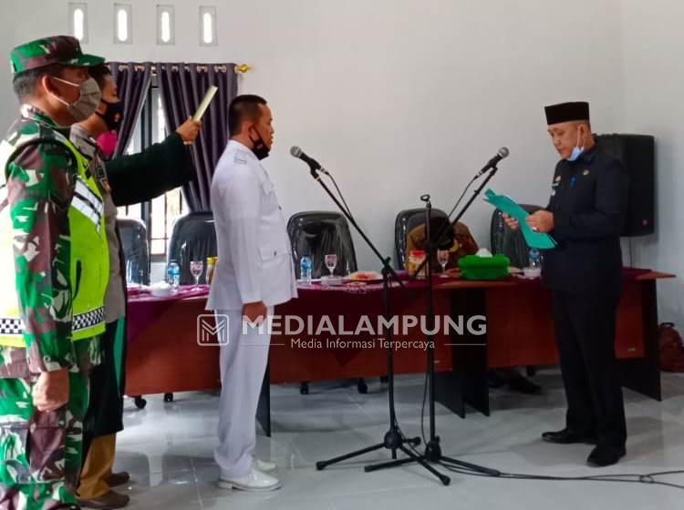 Sapit Alpian Kembali Dilantik Sebagai Pj Peratin Pajaragung 