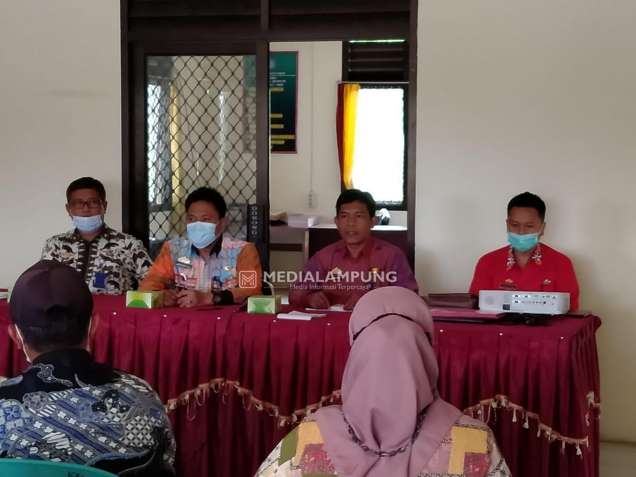 Camat Sekincau dan Airhitam Buka Kegiatan Sosialisasi di Wilayah Binaan Masing-Masing 