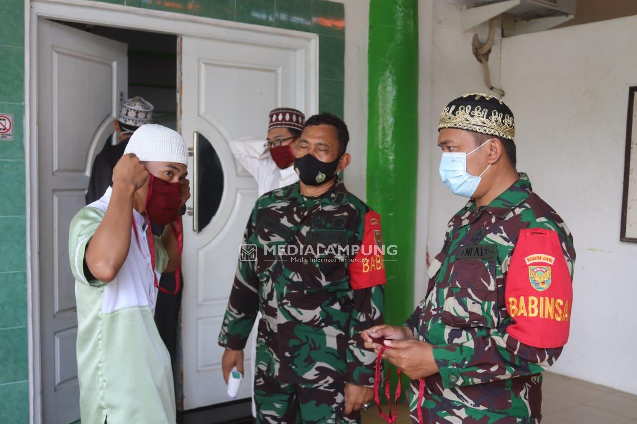 Personel Kodim Gelar Kegiatan Jumat Peduli