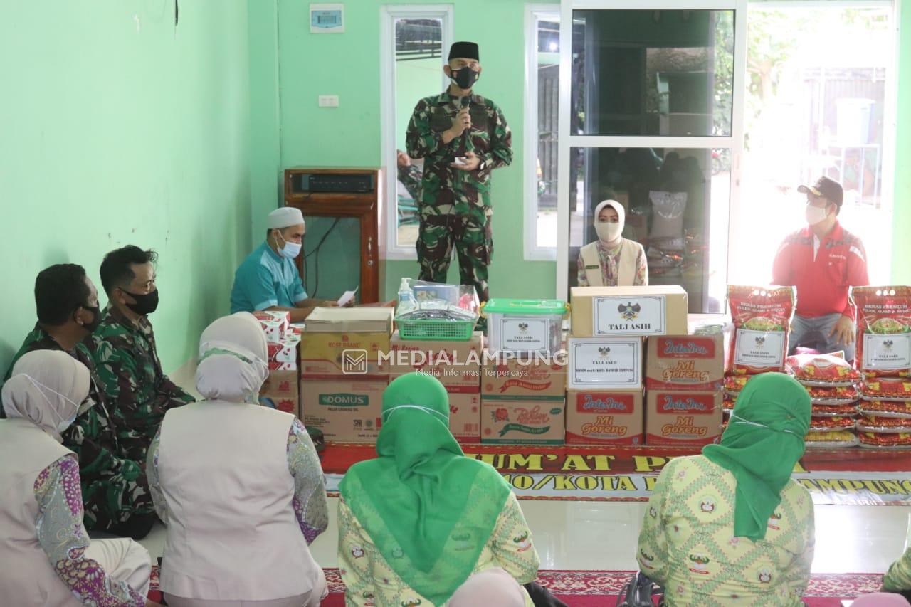 Dandim Romas Dampingi Ketua Yayasan Kartika Jaya Kunjungi Panti Asuhan Al-Banat