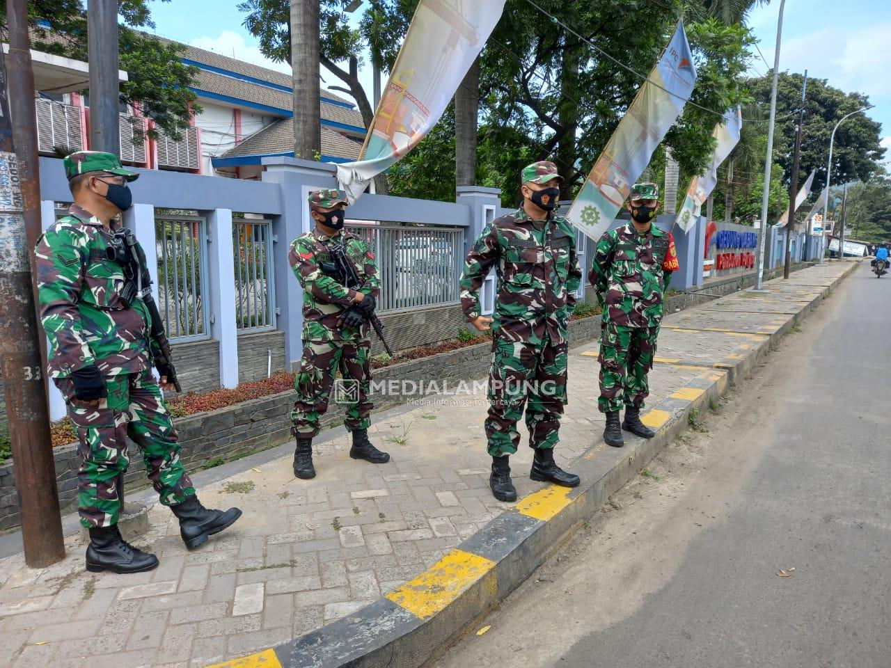 Personel Kodim 0410/KBL Patroli Kamtibmas