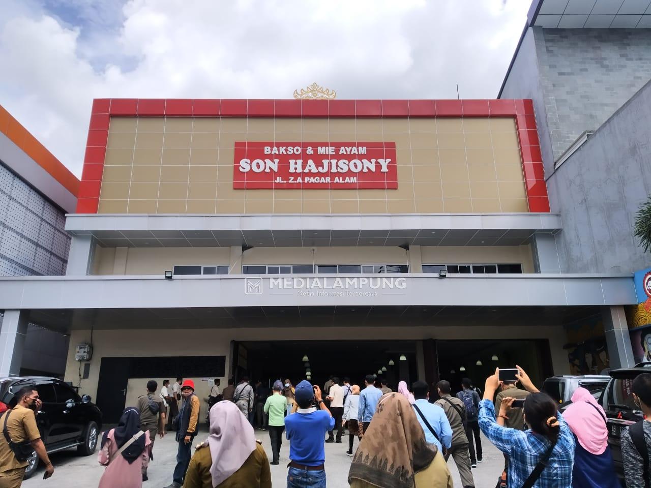 Tak Pakai Tapping Box, Lima Gerai Bakso Sony Group Disegel