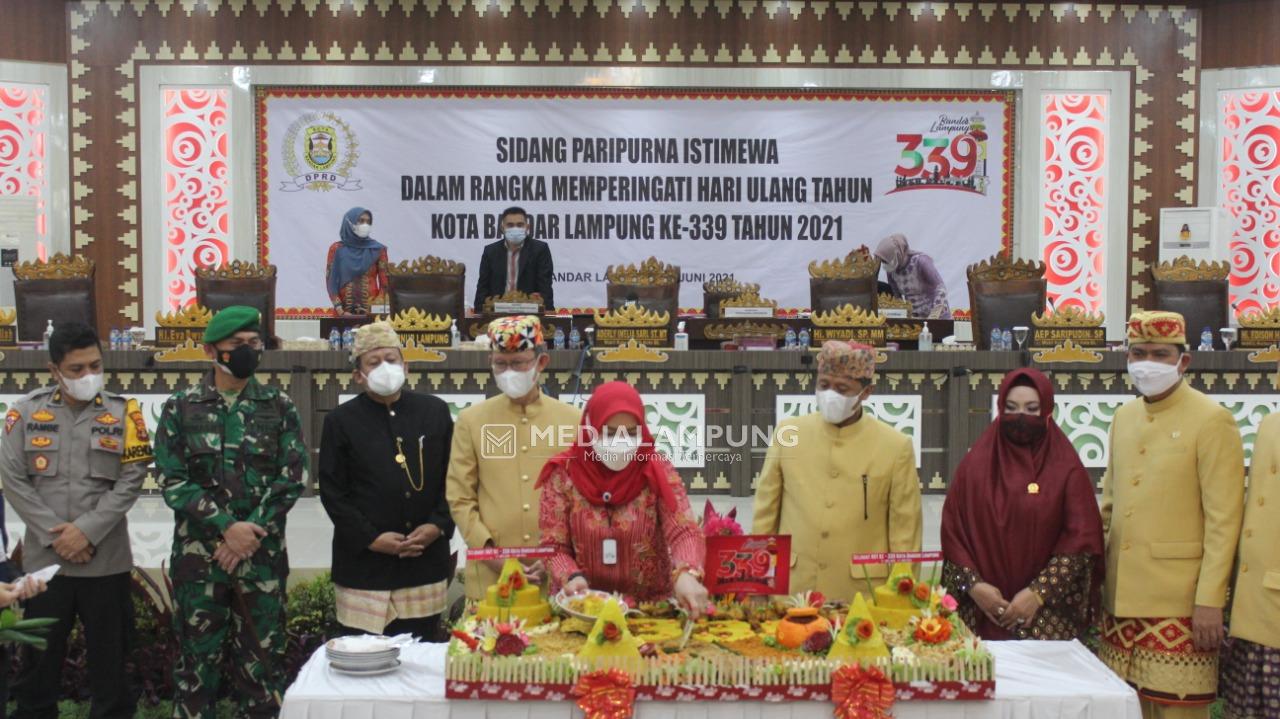 Romas Hadiri Sidang Paripurna Peringatan HUT Kota Bandarlampung