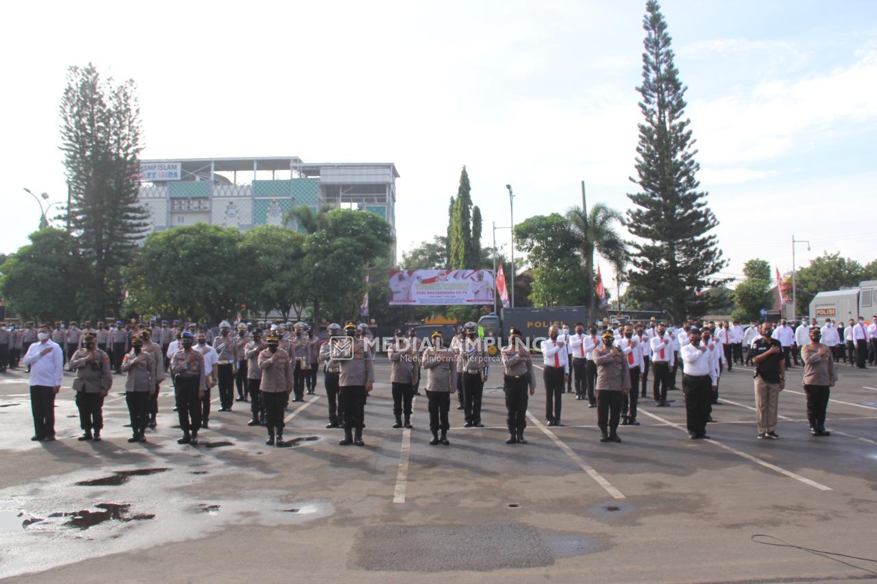 40 Personel Polresta Bandarlampung Terima Penghargaan