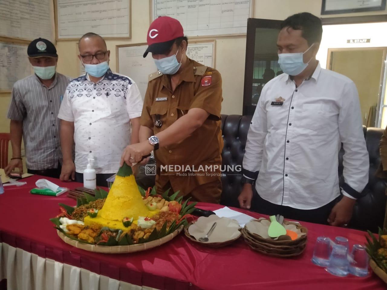 Pekon Kubuperahu Berhasil Meraih Predikat Pekon Mandiri 