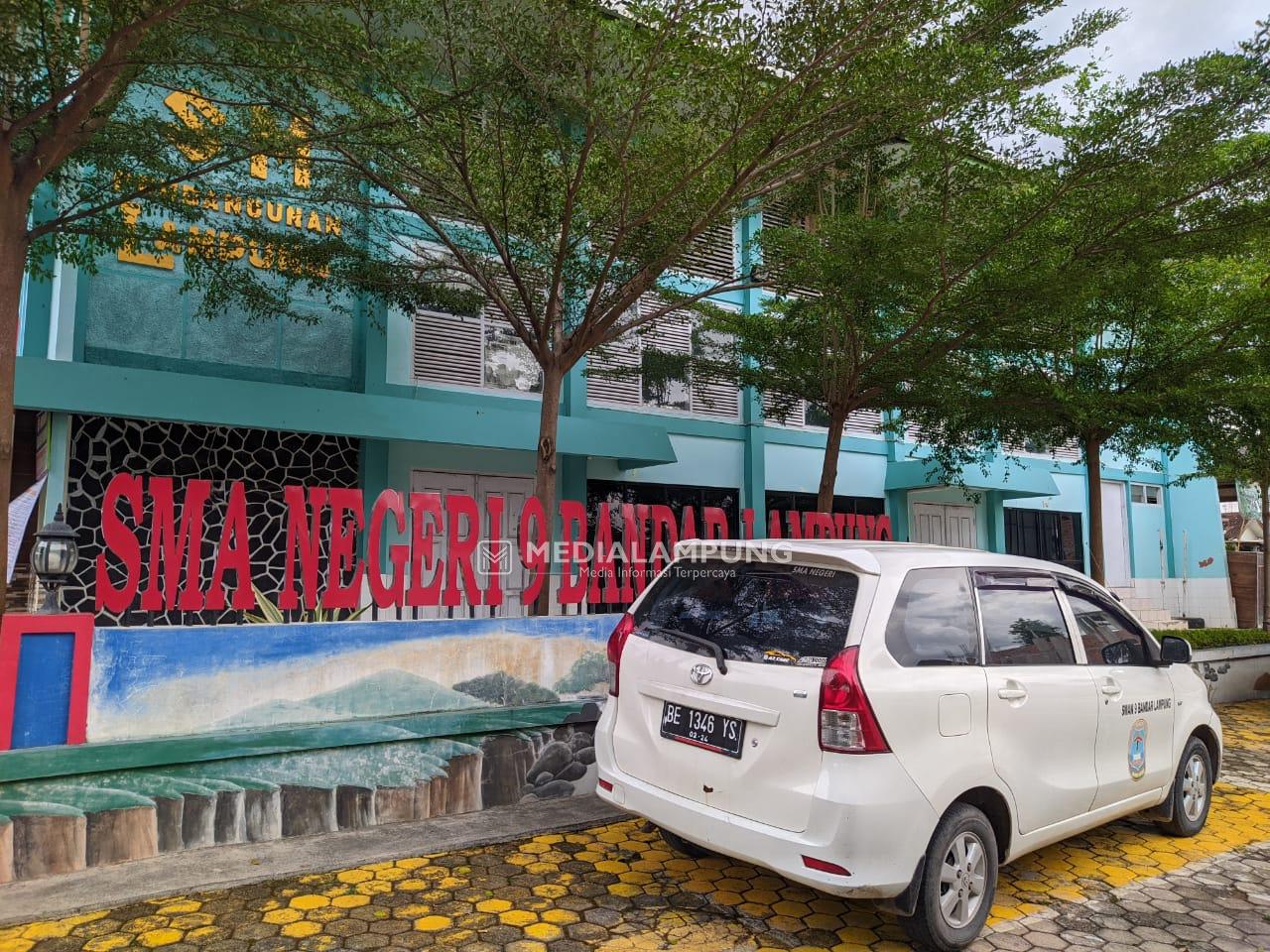 Daftar Secara Online di SMAN 9, Namanya Justru Hilang Saat Verifikasi Ulang