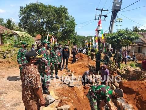 Kapendam II Sriwijaya Tinjau Lokasi TMMD Ke-111 Kodim 0427
