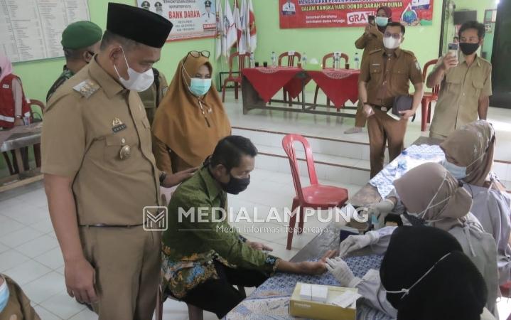 Wabup Pringsewu Ajak Perangkat Pekon Bangun Perpustakaan