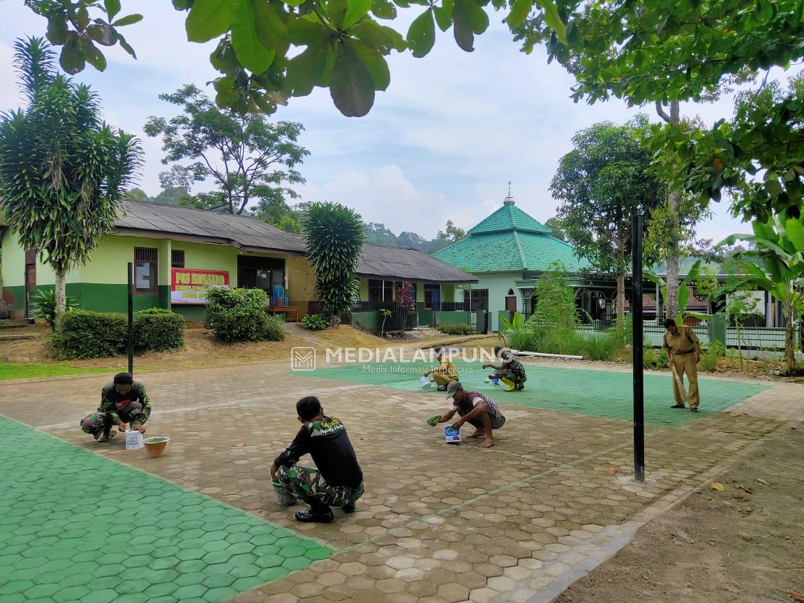 Karya Bakti, Personal Kodim KBL Rehab Fasilitas SDN 2 Batuputuk