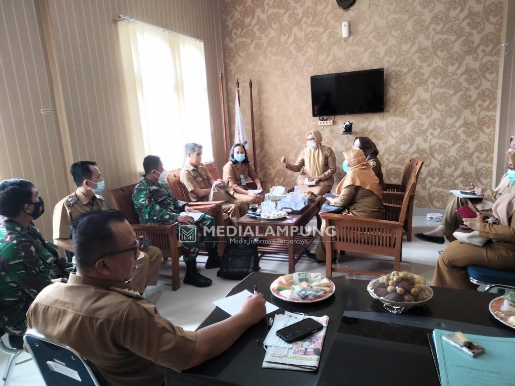 Danramil Panjang Komsos Dengan Perangkat Kecamatan