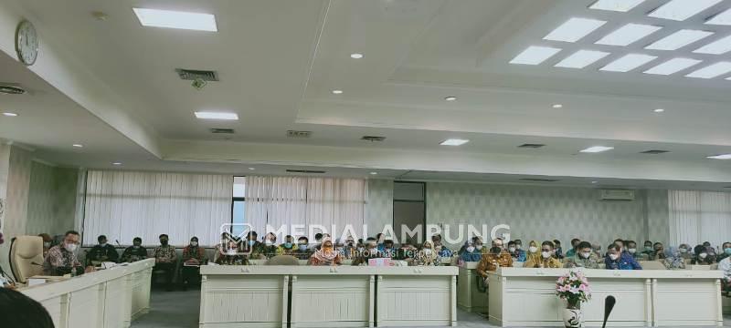 Pansus LKPj Dengar Pendapat Dengan OPD di Lingkup Pemprov Lampung