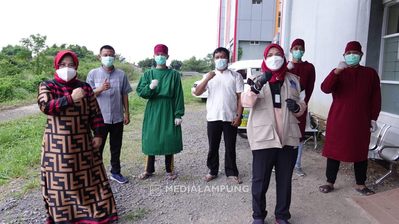 Semangati Nakes, Bunda Eva Sejumlah Kunjungi Rumah Sakit