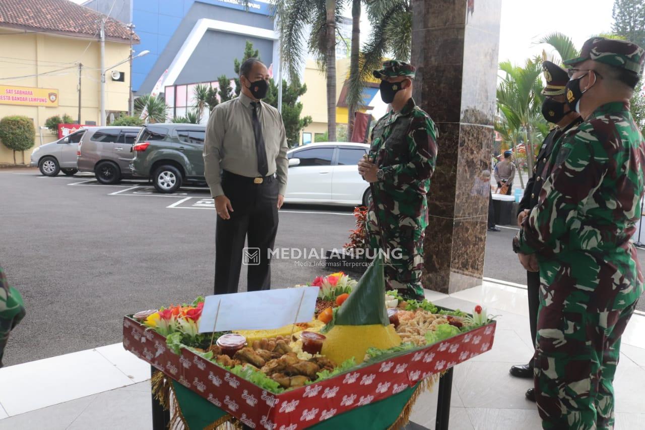 Hari Bhayangkara, Romas Beri Surprise Kepada Kapolresta Yan Budi