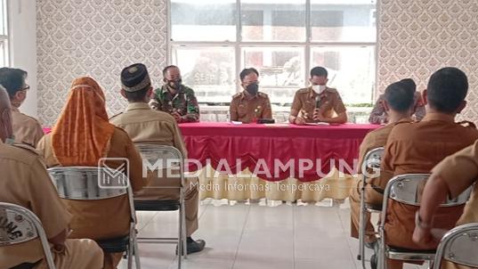 Masuk Zona Orange, Camat Jatiagung Instruksikan Desa Aktifkan Pos Penjagaan 