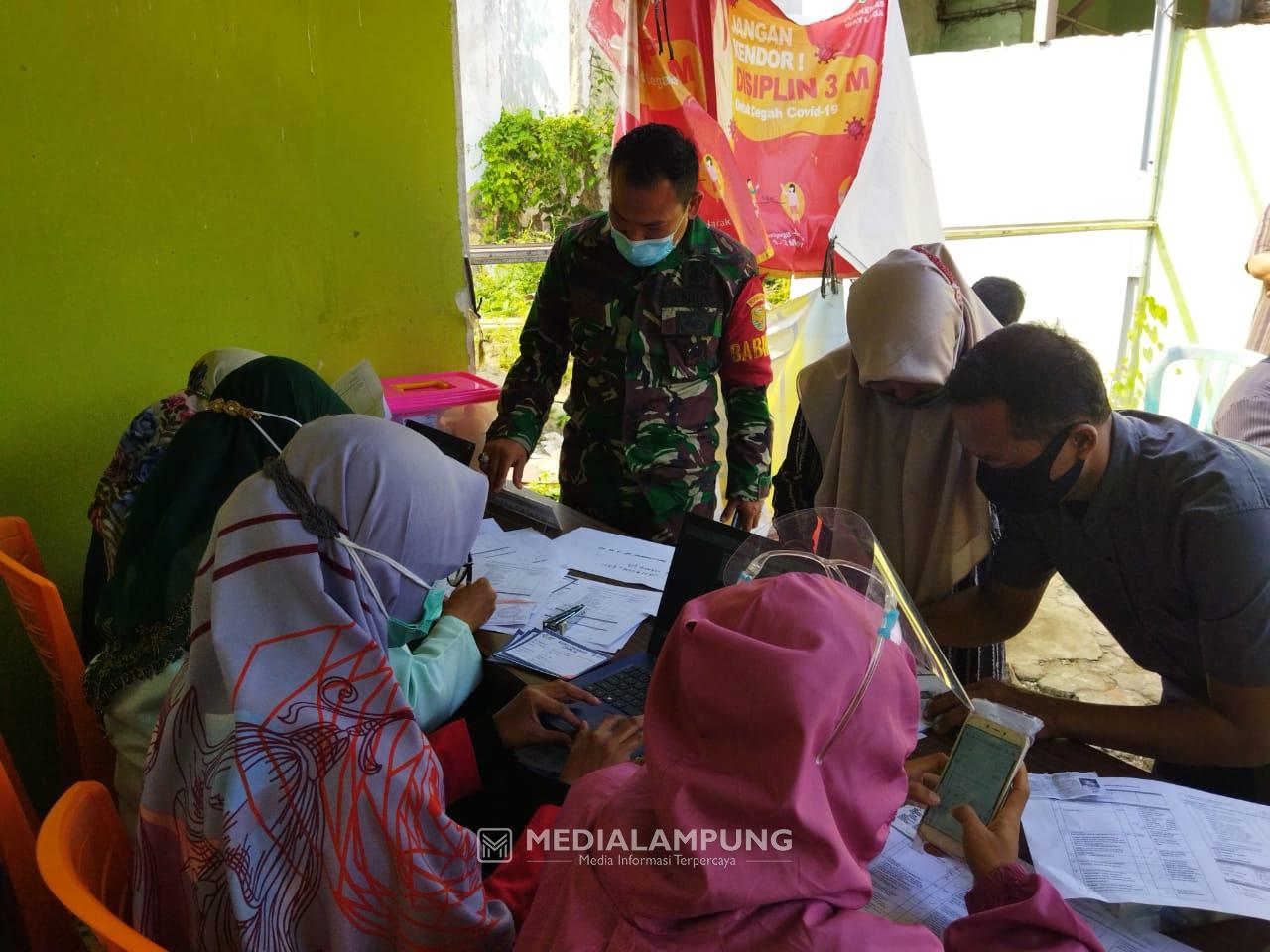 Terus Monitor Pelaksanaan Vaksinasi di Wilayah Binaan