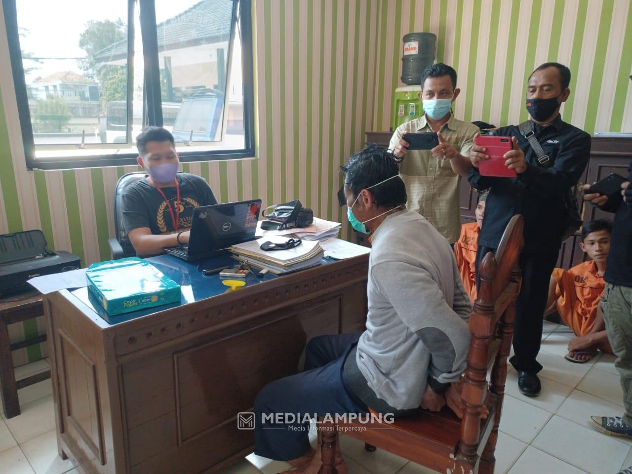 Polres Lamtim Amankan Pelaku Pencabulan Anak Tiri