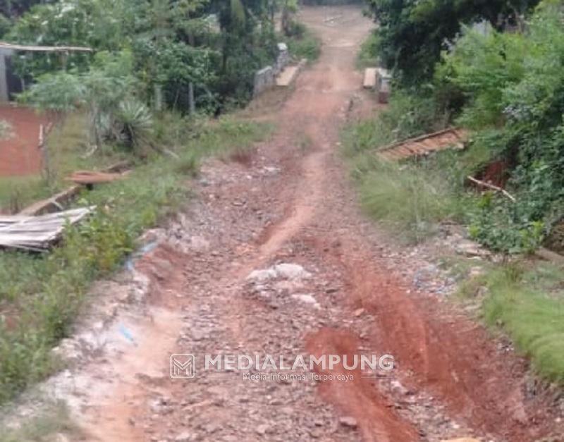Jalan Rusak Parah, Warga Bengkulu Jaya Tagih Janji Penguasa