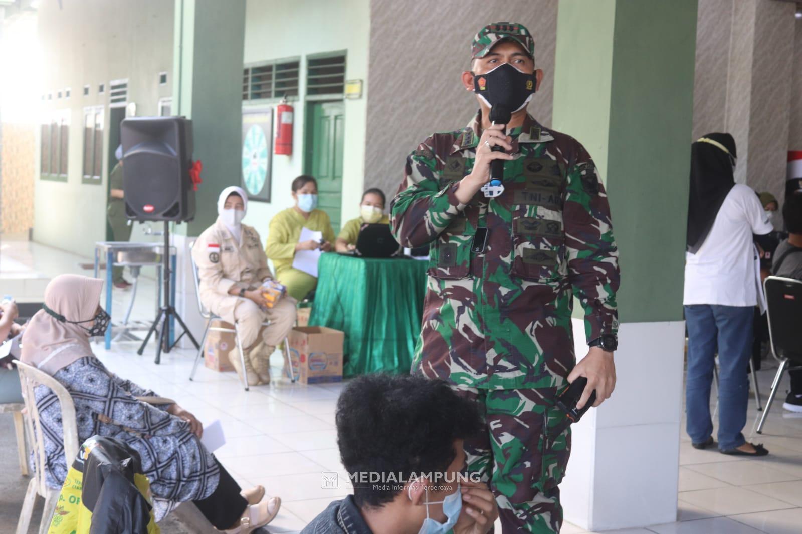 Kolonel Romas Tinjau Pelaksanaan Vaksinasi Tahap 2 di Makodim 0410