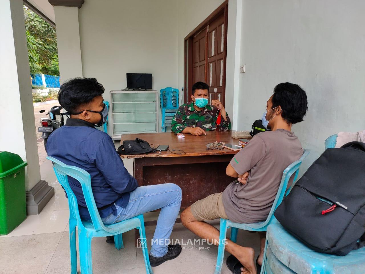 Babinsa Koramil 410-03/TBU Lakukan Komsos di Wilayah Binaannya