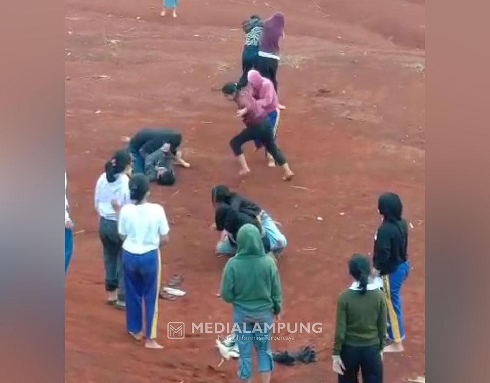 Viral Video Dua Geng Gadis Remaja Baku Hantam, Hasil Penyelidikan Polisi TKP Bukan di Lambar