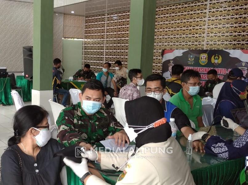 Masyarakat Sambut Baik Vaksinasi Dosis Kedua di Makodim KBL