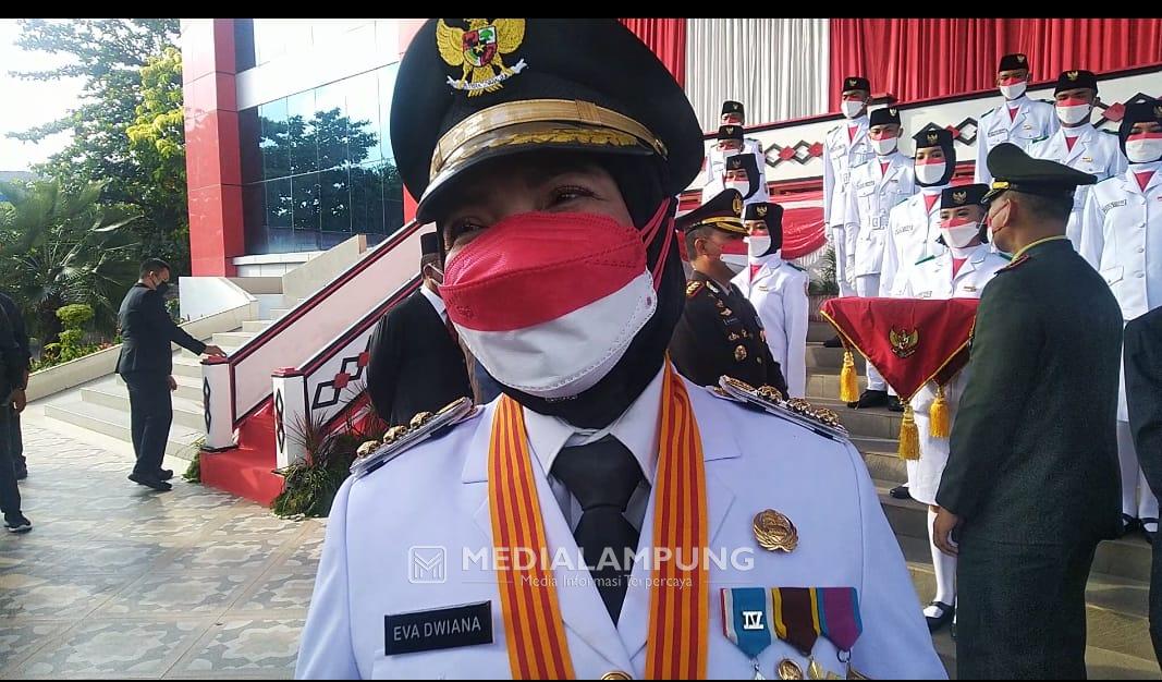 Jokowi Kenakan Baju Adat Lampung saat Memimpin Upacara HUT RI, Begini Komentar Bunda Eva