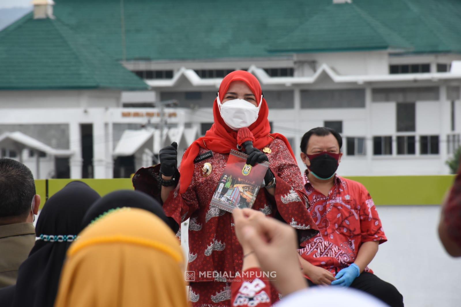Bunda Eva Minta PKL Taman Gajah Bersabar