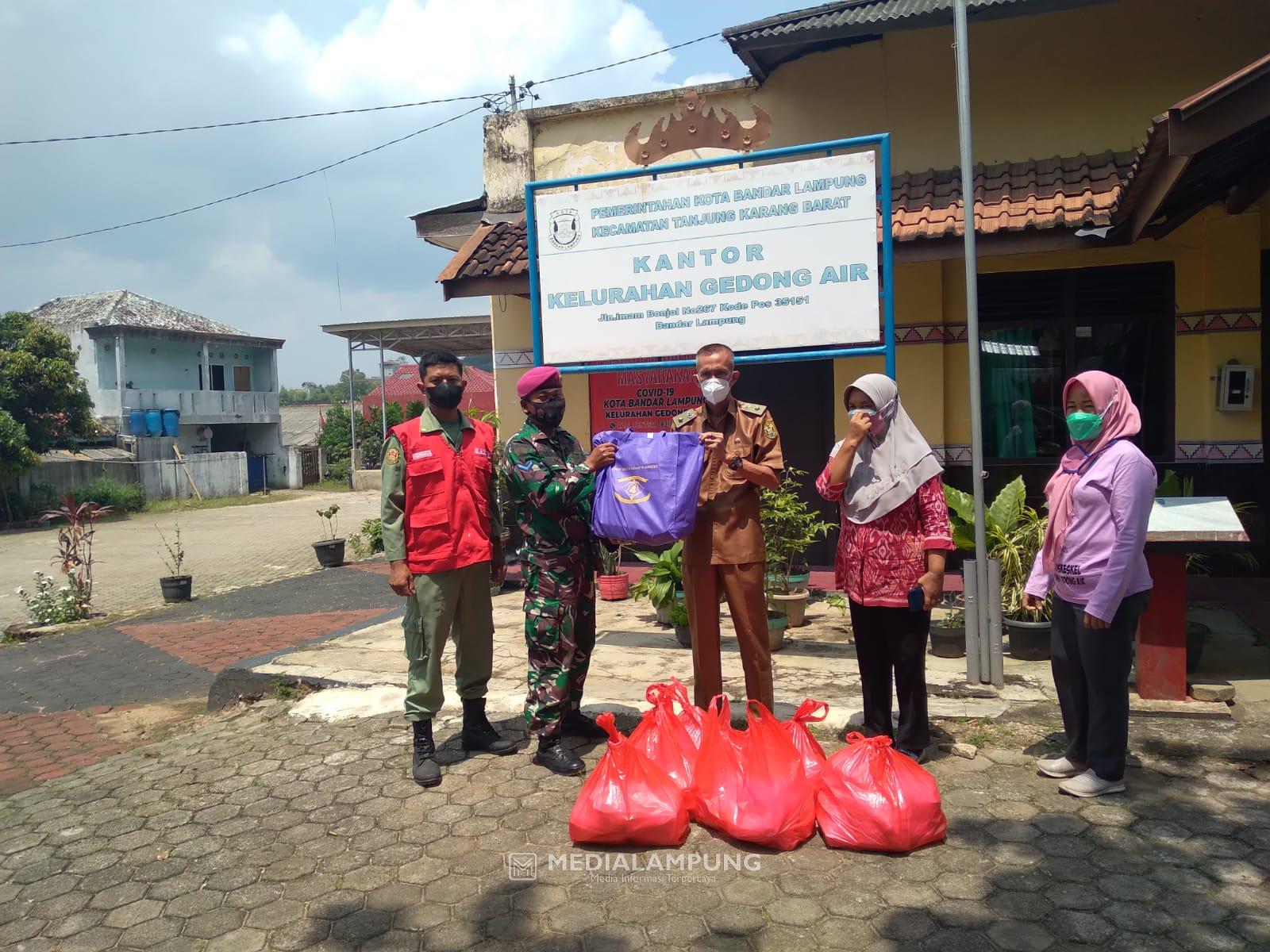 Kelurahan Gedongair Data Warga untuk Divaksinasi dan Salurkan Bantuan