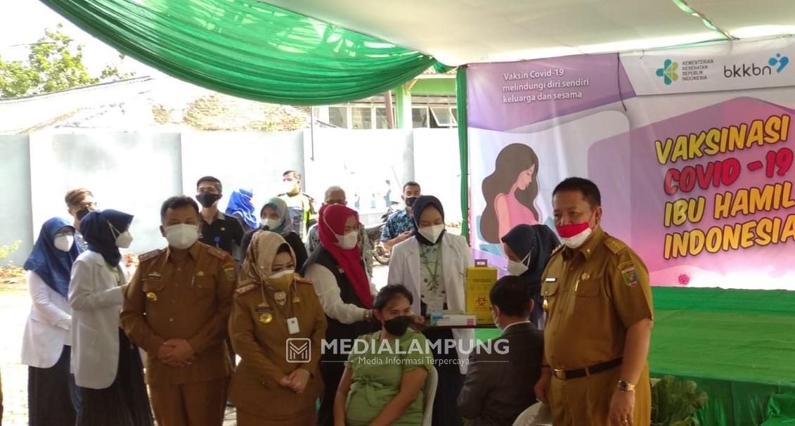 Provinsi Lampung Lakukan Vaksinasi untuk Ibu Hamil