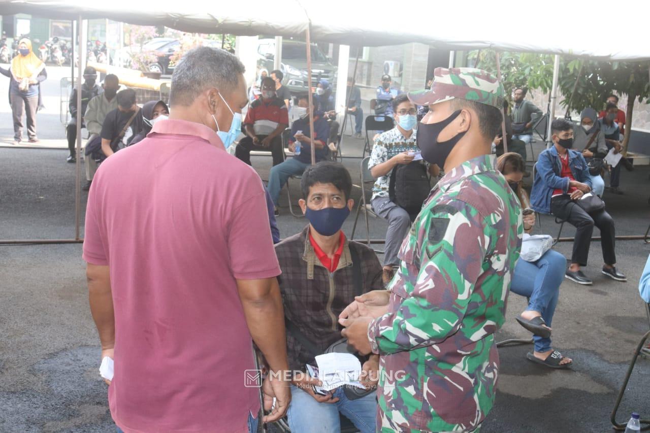 Bantu Percepatan Penanganan Covid-19, Kodim 0410/KBL Terus Lakukan Vaksinasi