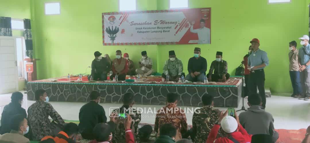 Tinjau Sarasehan E-Warung, Parosil Berpesan Jangan Takut Mengkritik Program Pemkab 