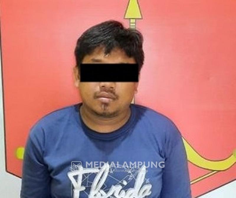 Gagal Curi Motor Setelah Diteriaki Maling oleh Korban