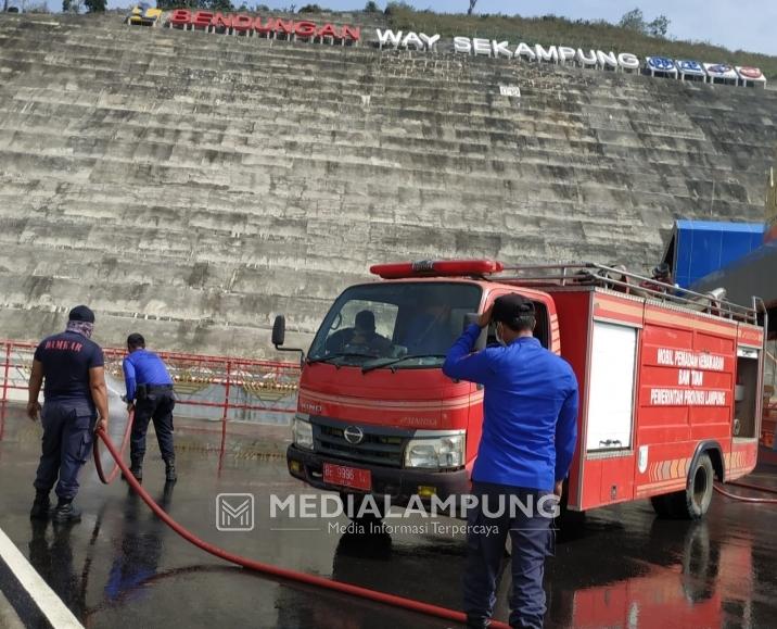Jelang Kedatangan Presiden Jokowi, BPBD Pringsewu Lakukan Sterilisasi