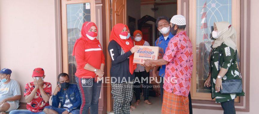 Banjir Landa Sragi, Bunda Winarni Segera Salurkan Bantuan Sembako