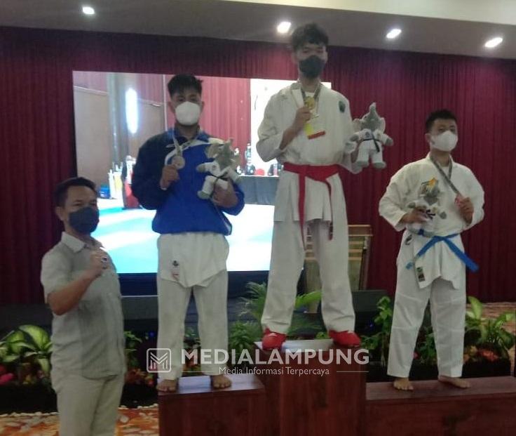 Atlet Pesbar Raih Perunggu Dalam Kejurnas Karate Pelajar