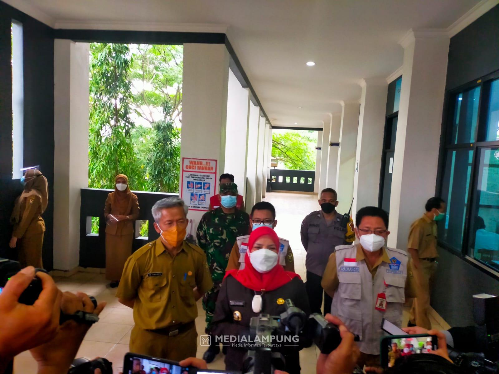 Babinsa Koramil Kedaton Monitoring Kunjungan Walikota di SMPN 2 Bandarlampung