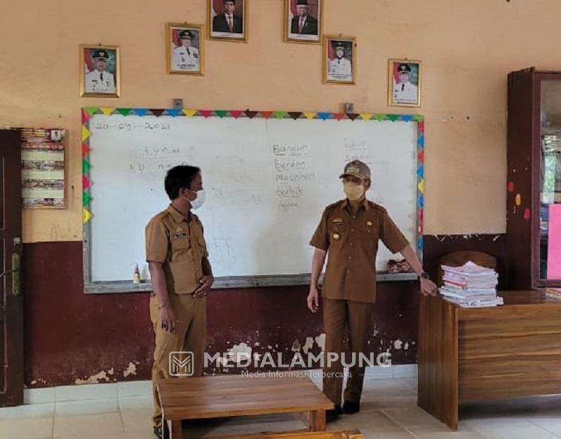 Pantau PTM Terbatas, Sujadi Minta Keselamatan Siswa dan Pengajar Diutamakan