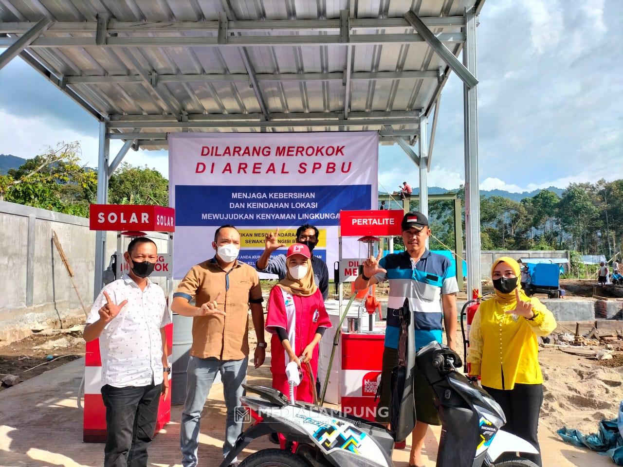 Masyarakat Sambut Gembira Kehadiran BBM Satu Harga di Lumbokseminung